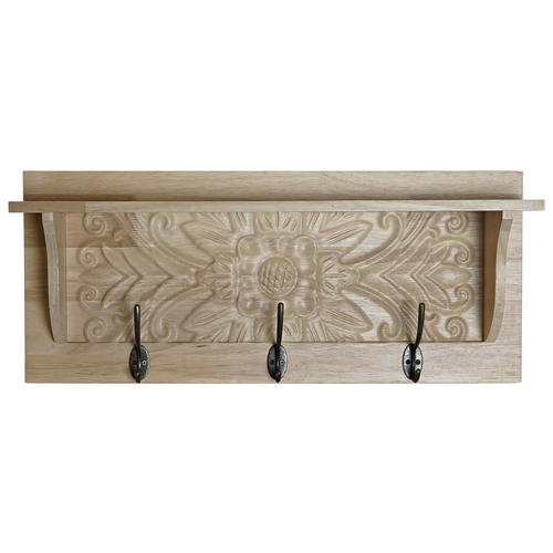 Estantería pared con perchas